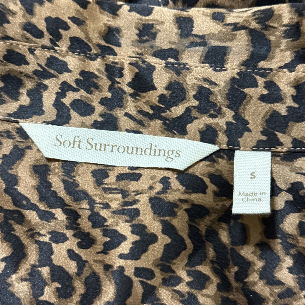 Soft Surroundings Leopard Print Silk Button Up Blouse Excellent Condition - Picture 4 of 5